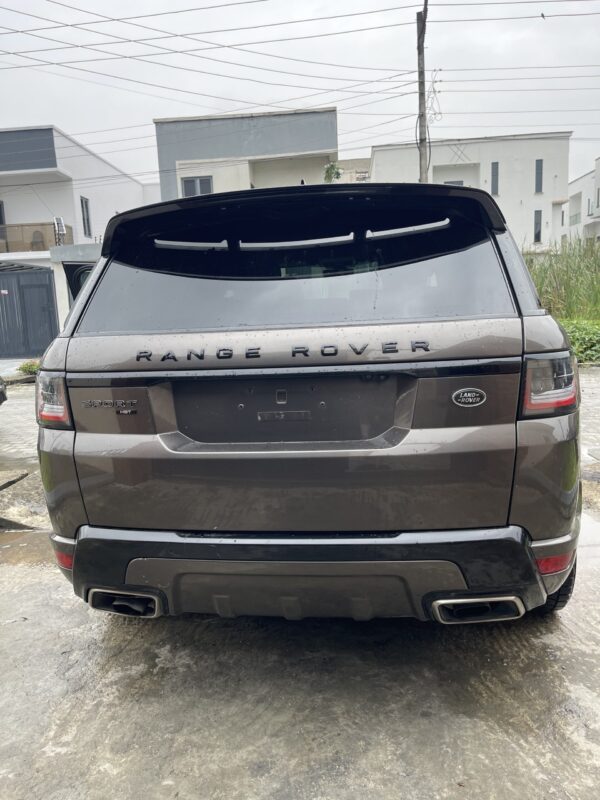 2022 Range Rover Sports - Image 3