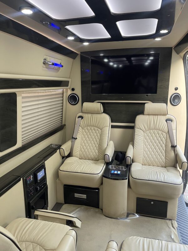 2021 Mercedes Benz Sprinter luxury bus - Image 6